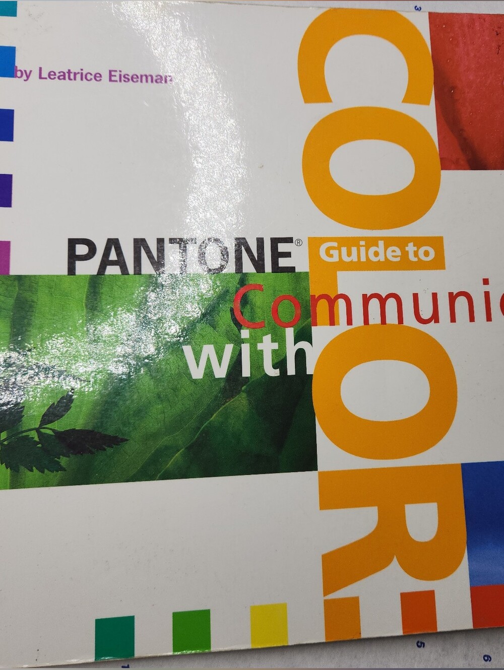 Pantone Guide to Communicating with Color - Color Reference Book